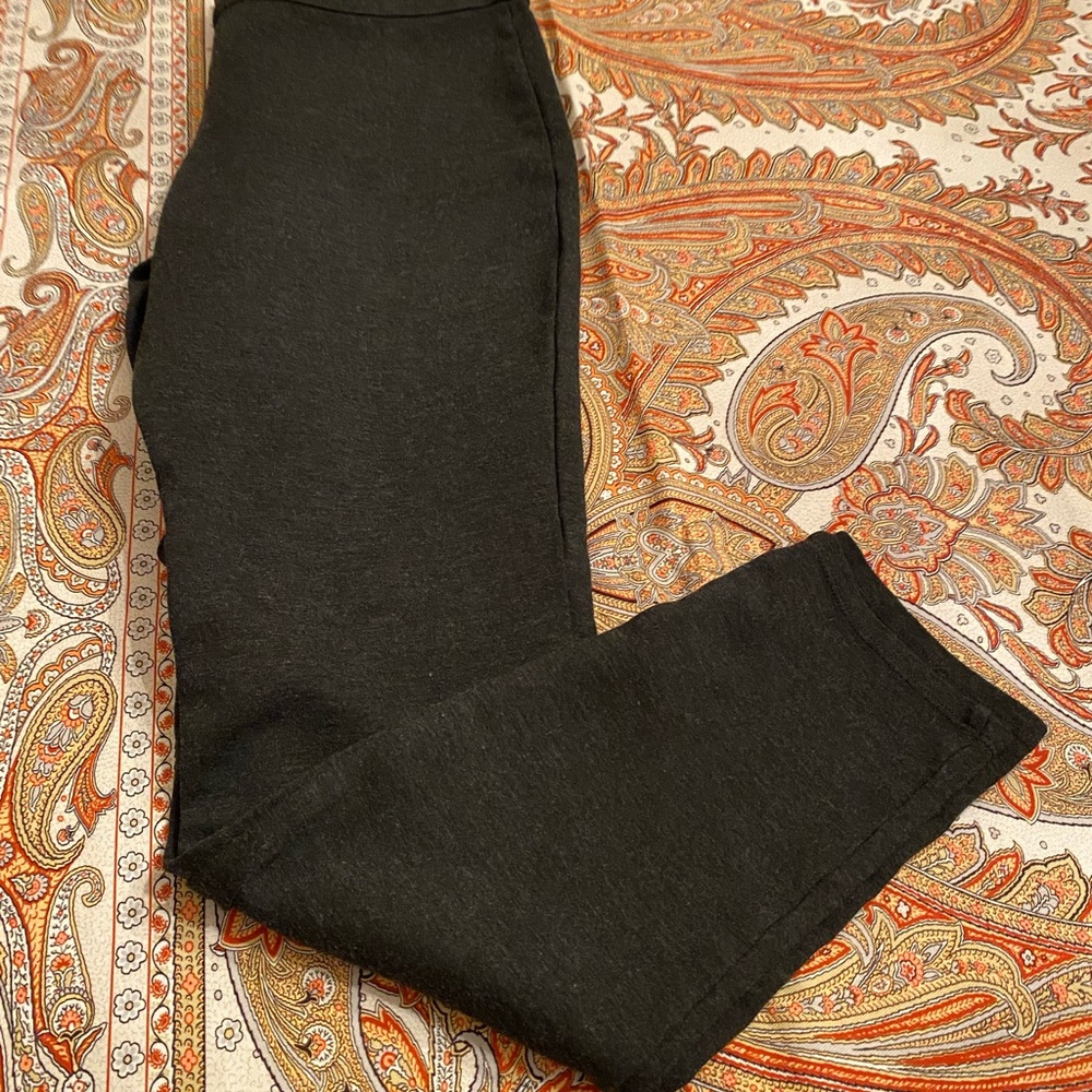 Studio M High Waist Ponte
Leggings, sz Small - Picture 9 of 9